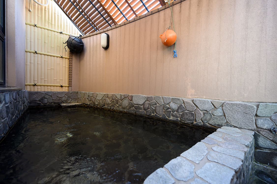 A Summer-Only Open-Air Rock Bath