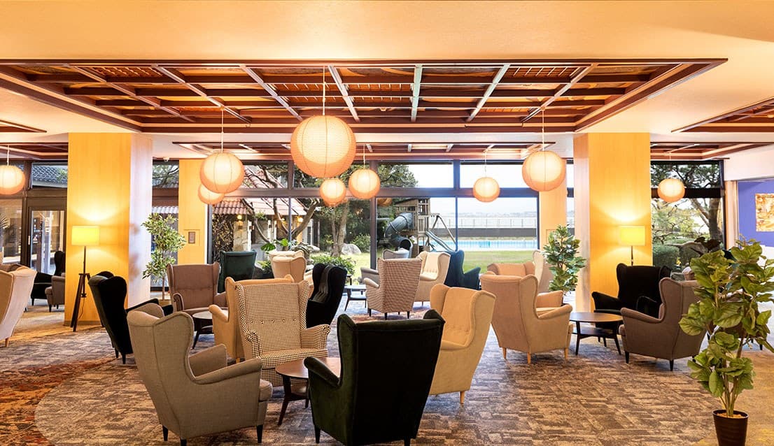 Premium Lounge and Facilities