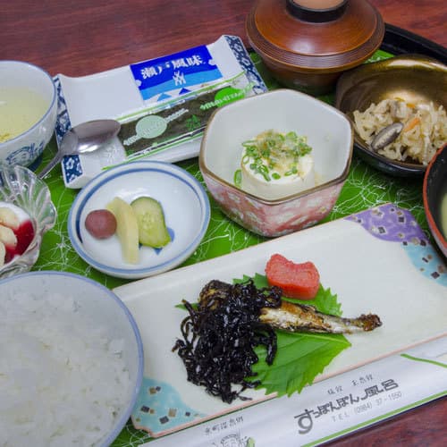 A Home-Style Dinner Full of Local Flavor