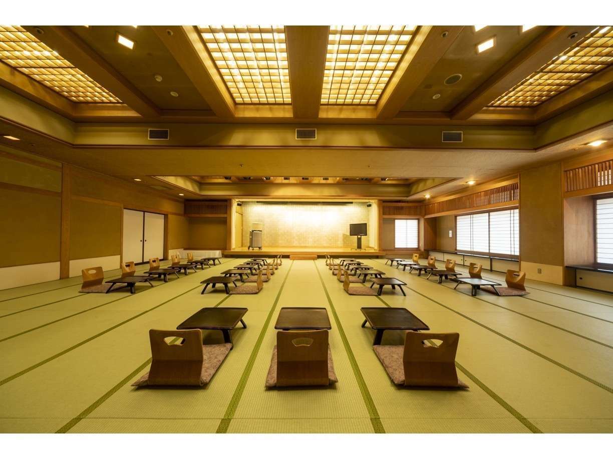 In-House Facilities for Sightseeing and Rest