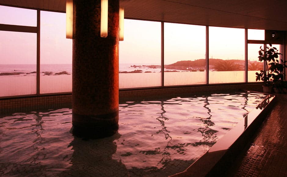 Onsen and Panoramic Communal Bath