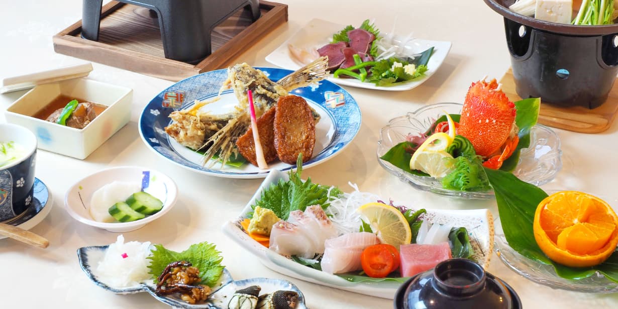 A Table Filled with Yakushima's Sea and Mountains