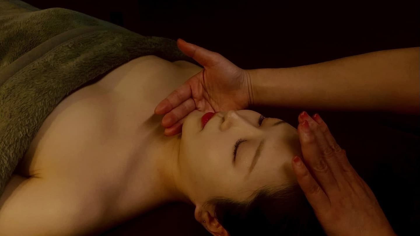 Aroma Spa and Getting There