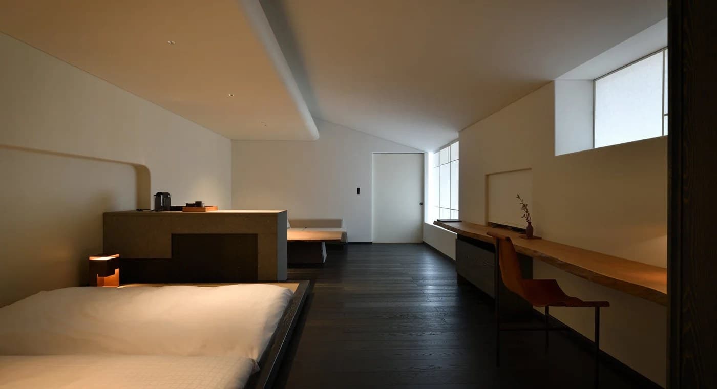 Ten Rooms, Ten Different Characters