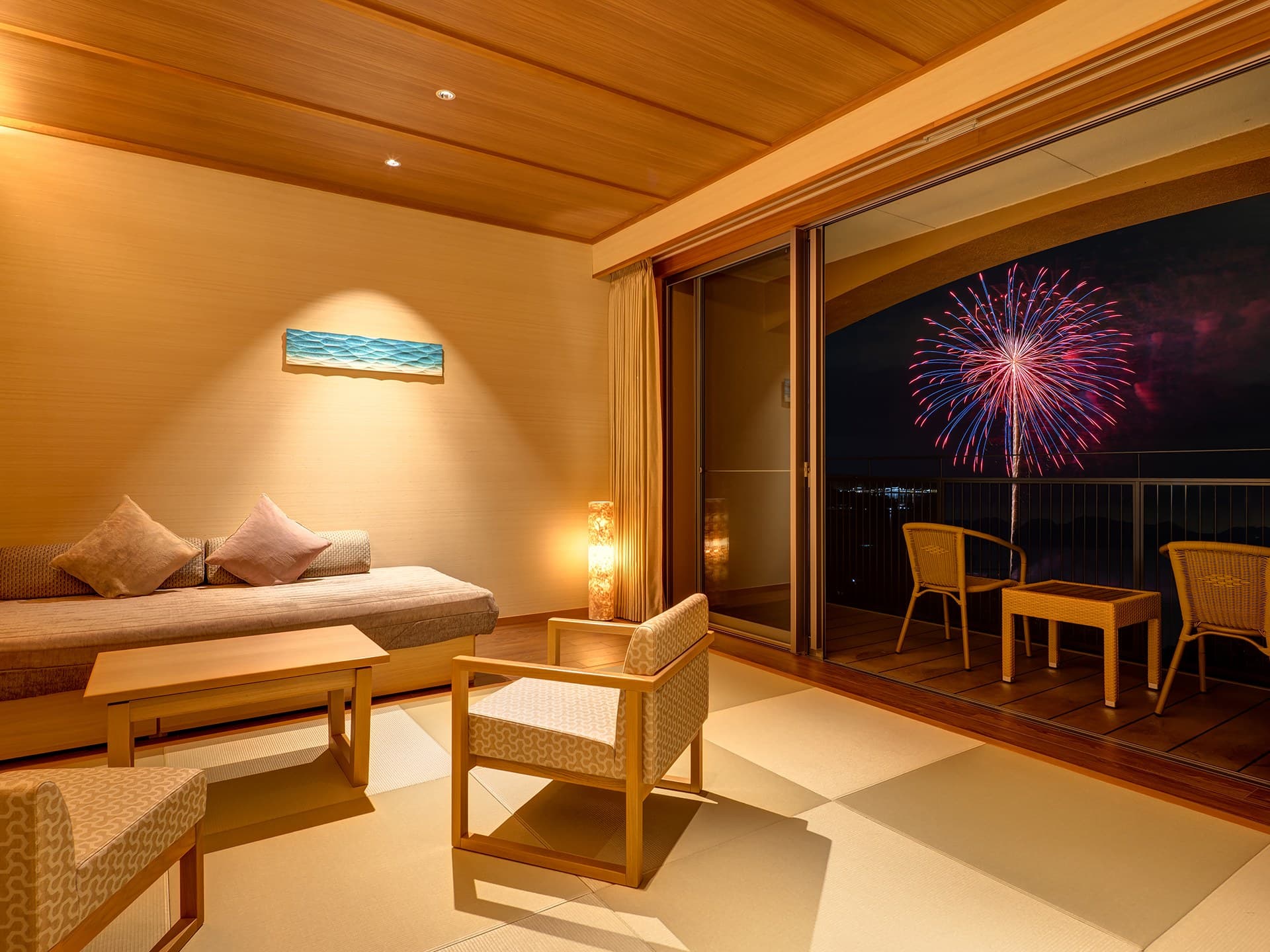 A Hot Spring Hotel by the Sea