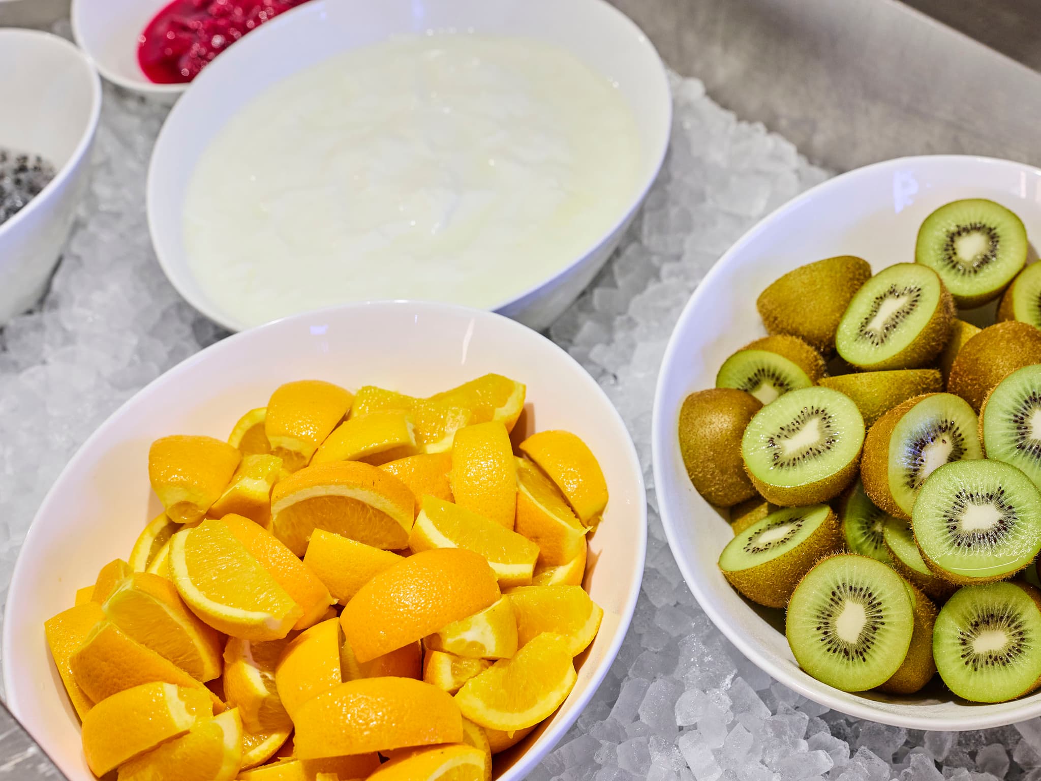 Breakfast buffet | Fresh, vitamin-rich seasonal cut fruits.