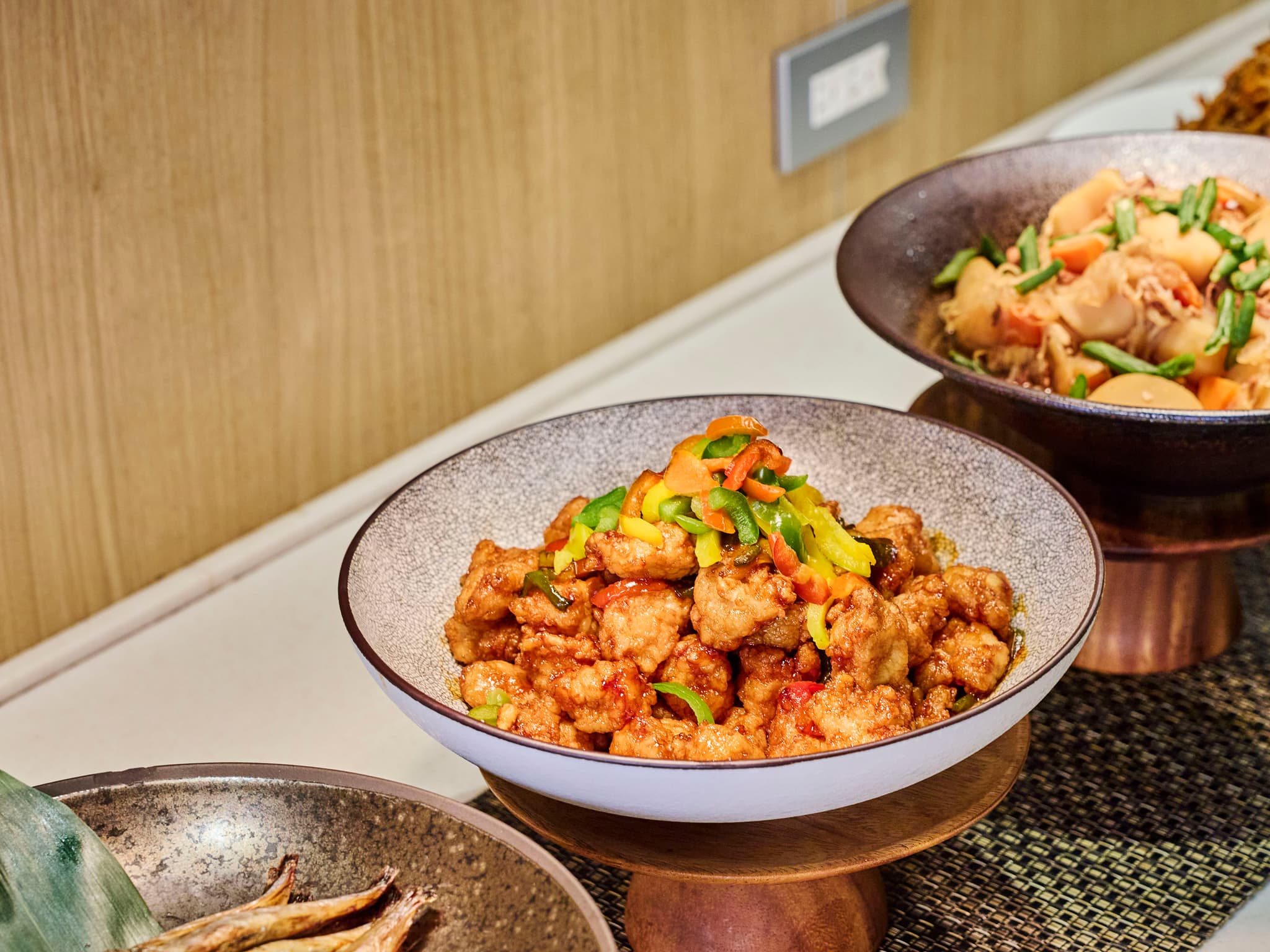 Breakfast Buffet | Fragrant grilled fish and colorful side dishes. Start your morning with a meal.