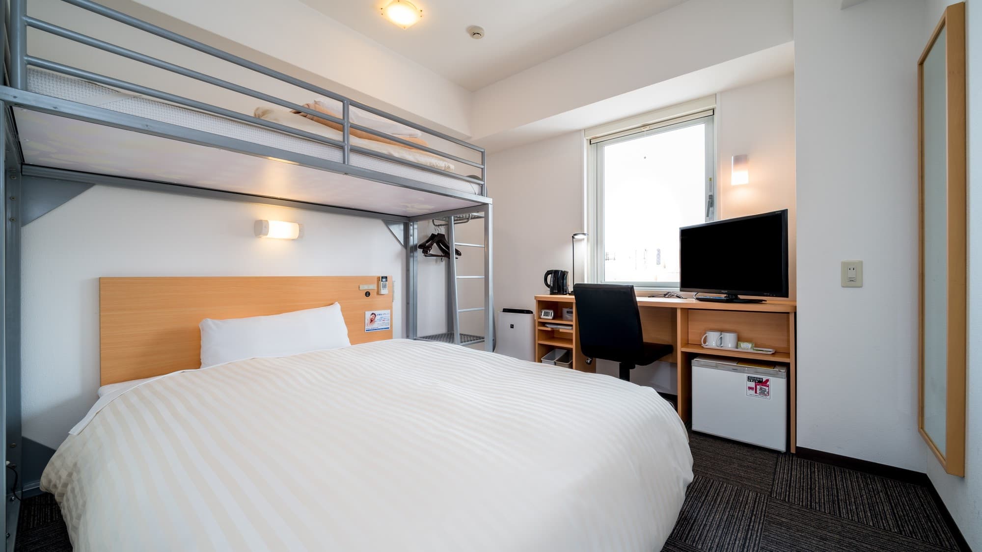 Double bed and loft bed