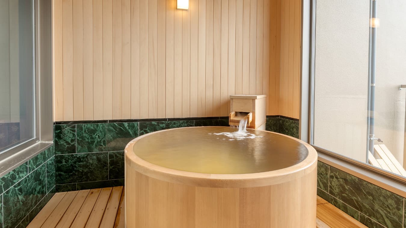Luxury Ocean Suite Bathroom