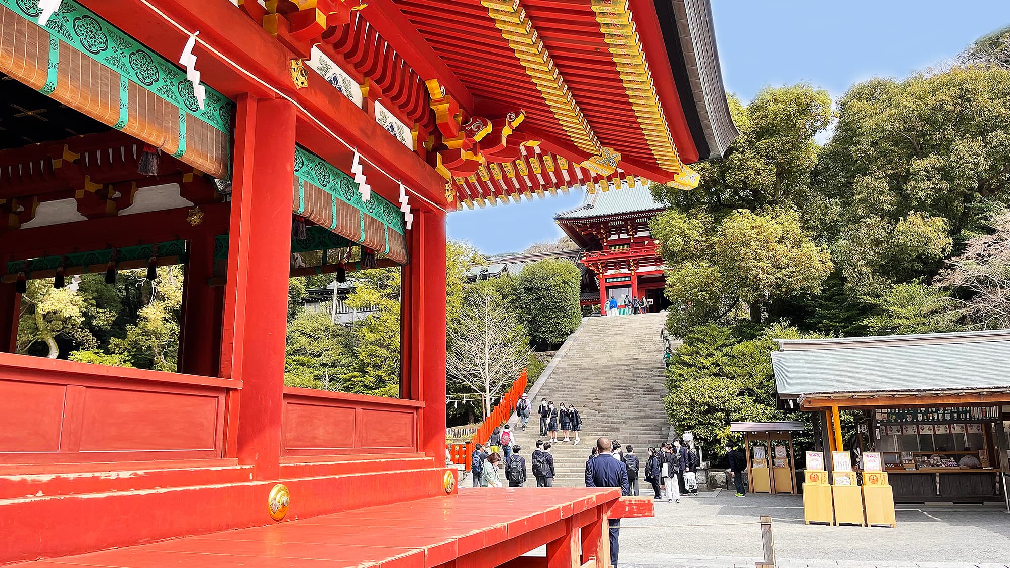 Hachiman Shrine Dance Hall/15 minutes walk