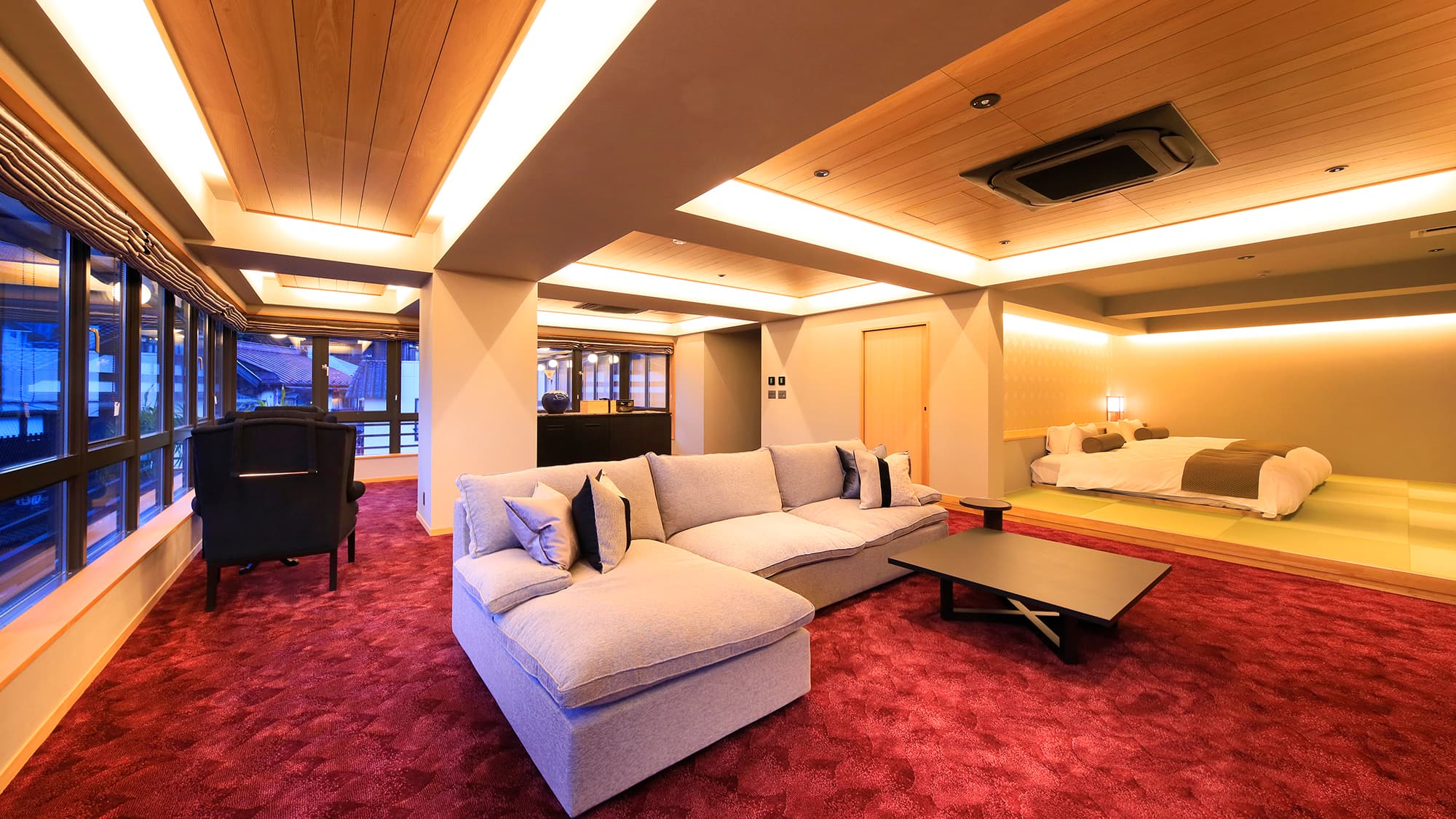 [Premium Wakyu Suite] Living room that can be used as a private dining room