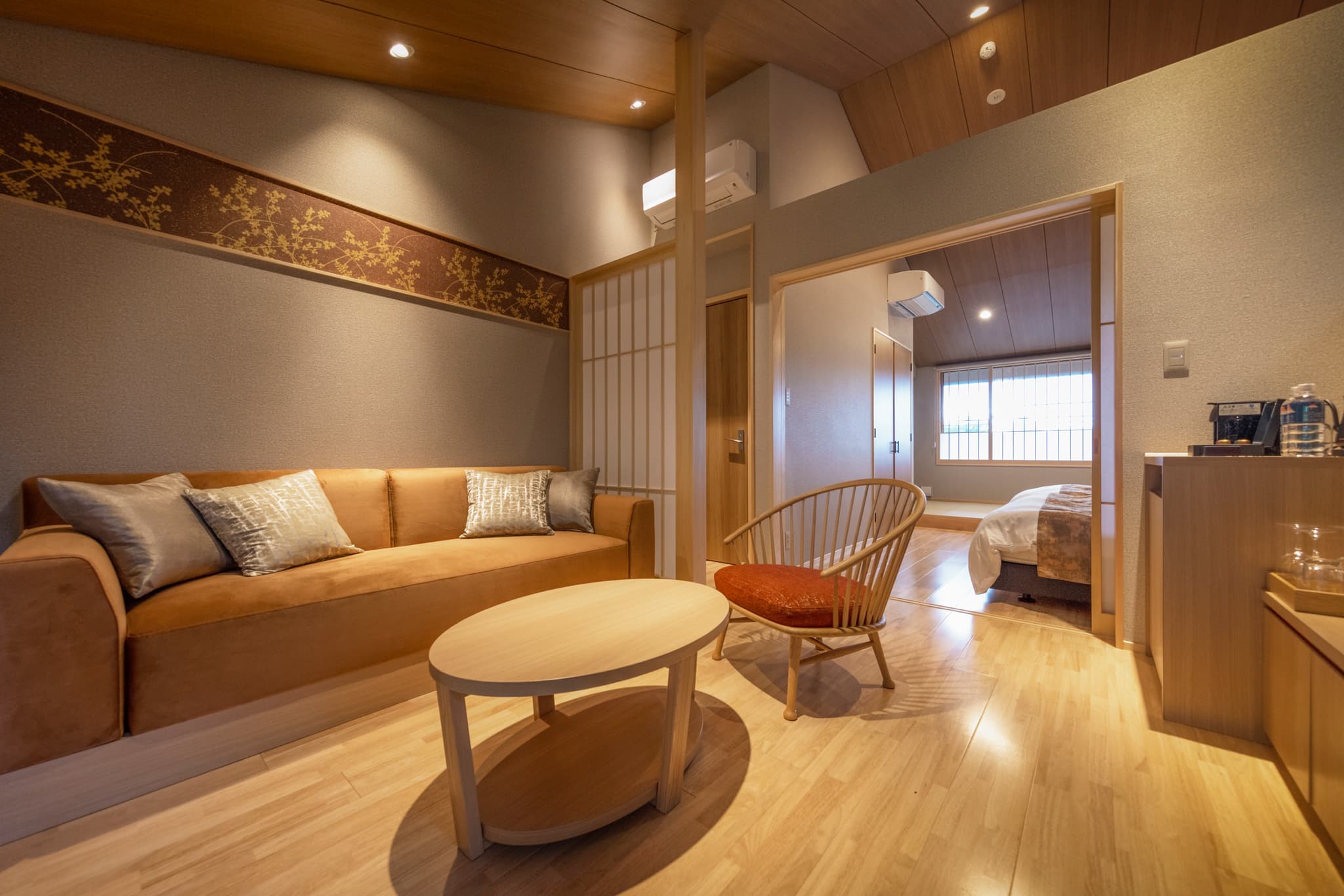 Benifuji: Living room and bedroom on the second floor
