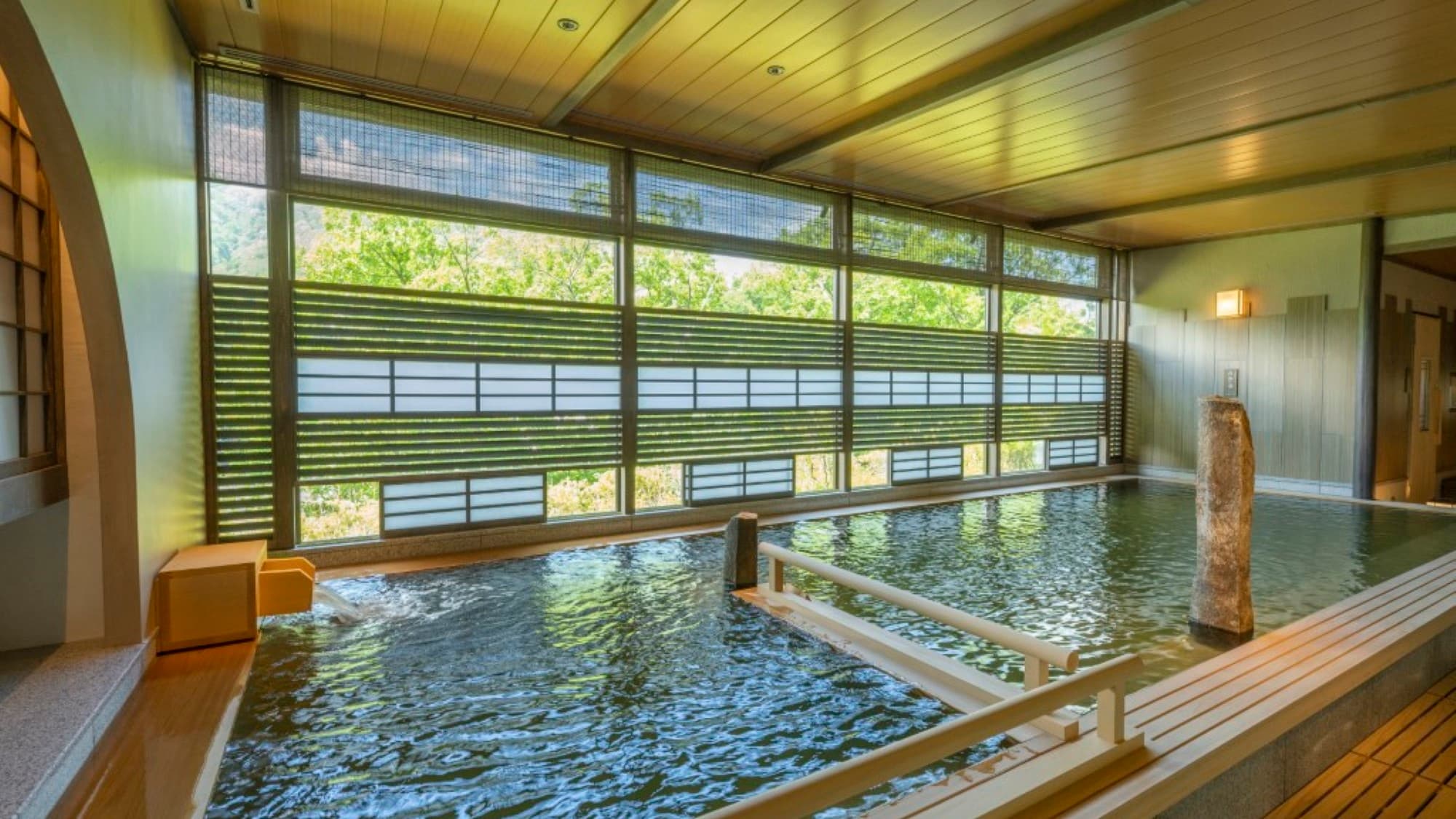 〇 Basement 1st floor / Large public bath 〇 Indoor bath