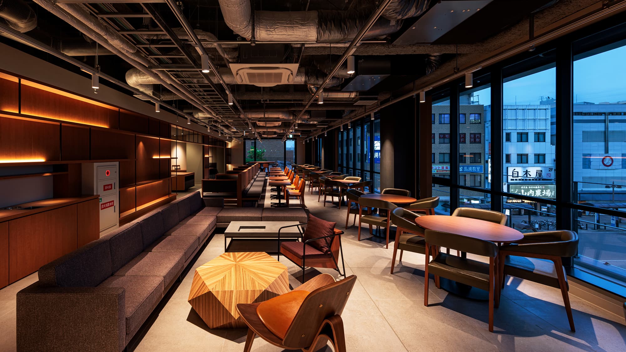 012 Lounge