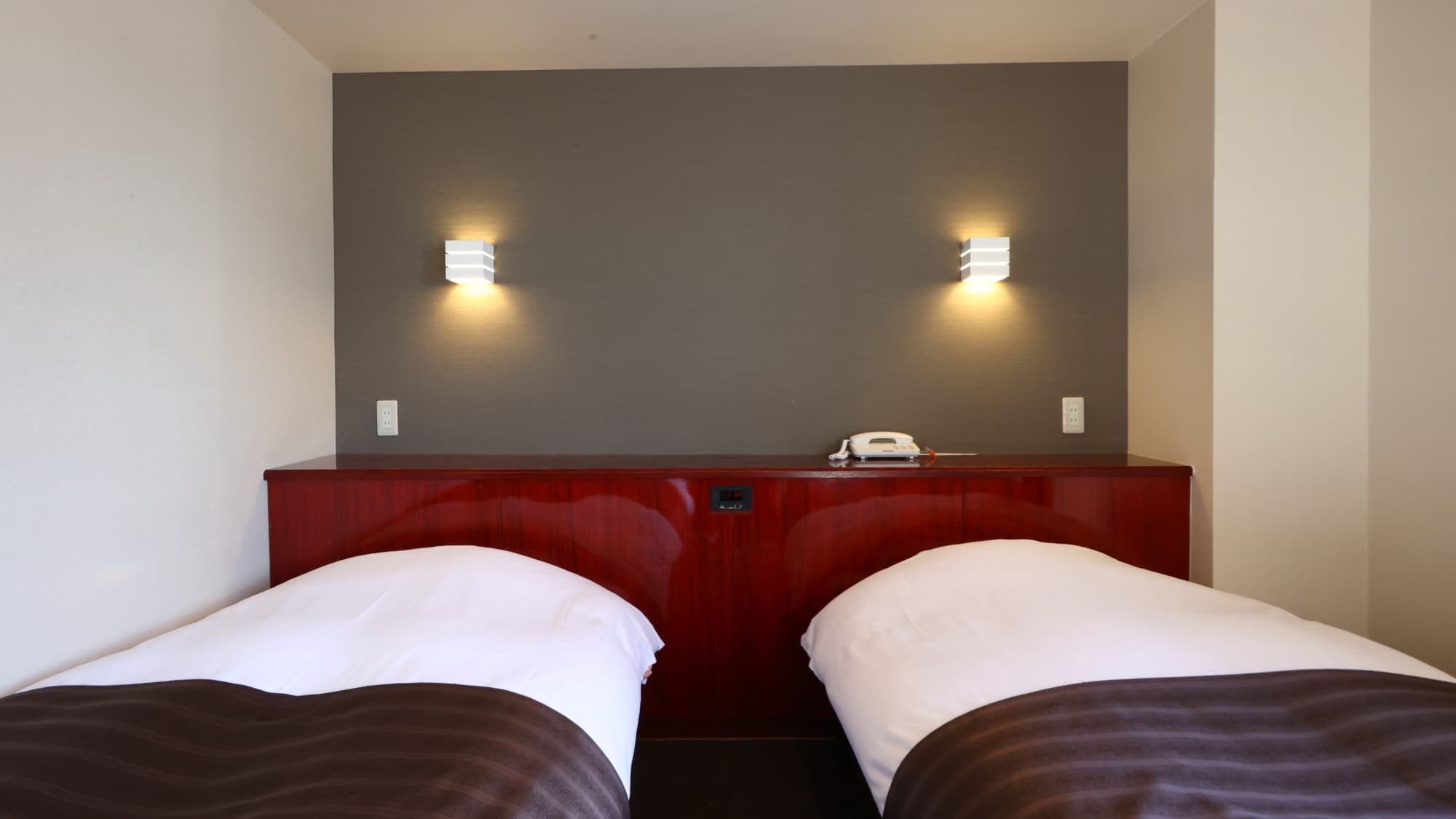 Twin room (image)