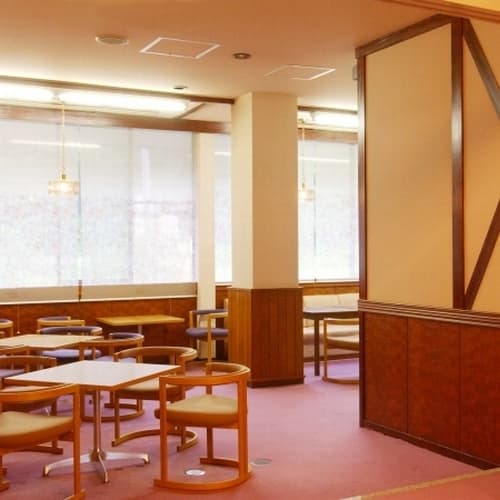 [Multipurpose lounge-Takar Rouge-] Please use it for a short break or a meeting.