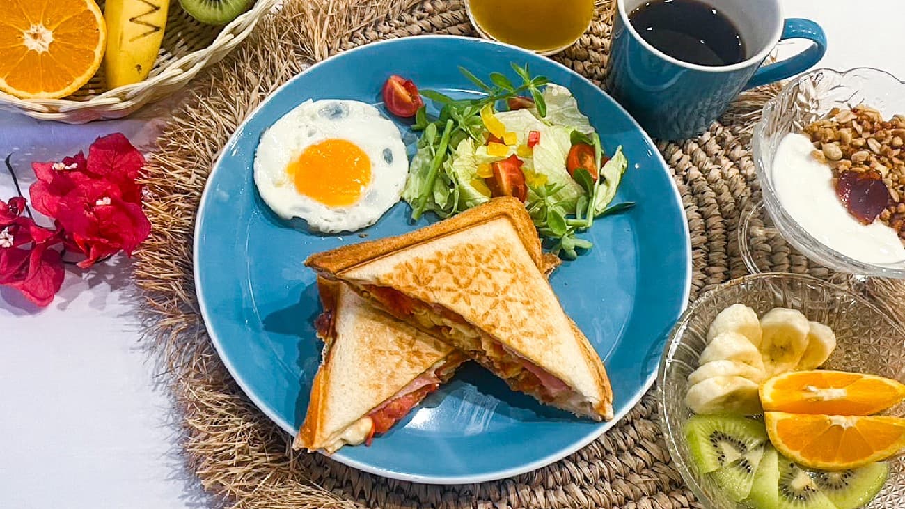 Breakfast hot sandwich set