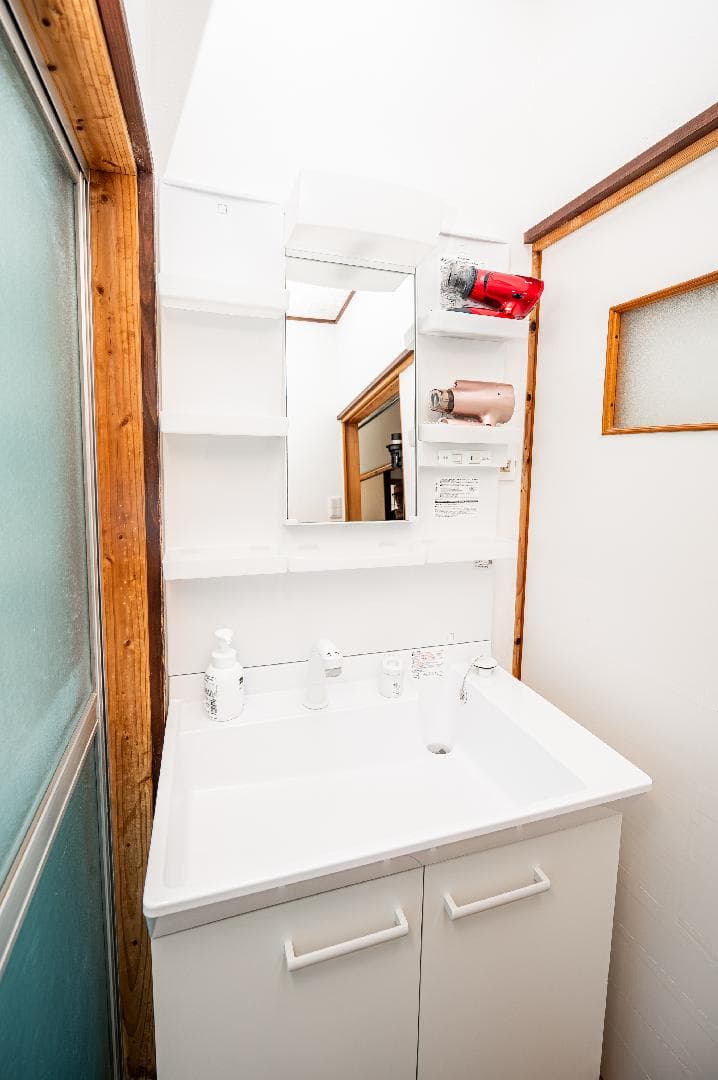 washbasin