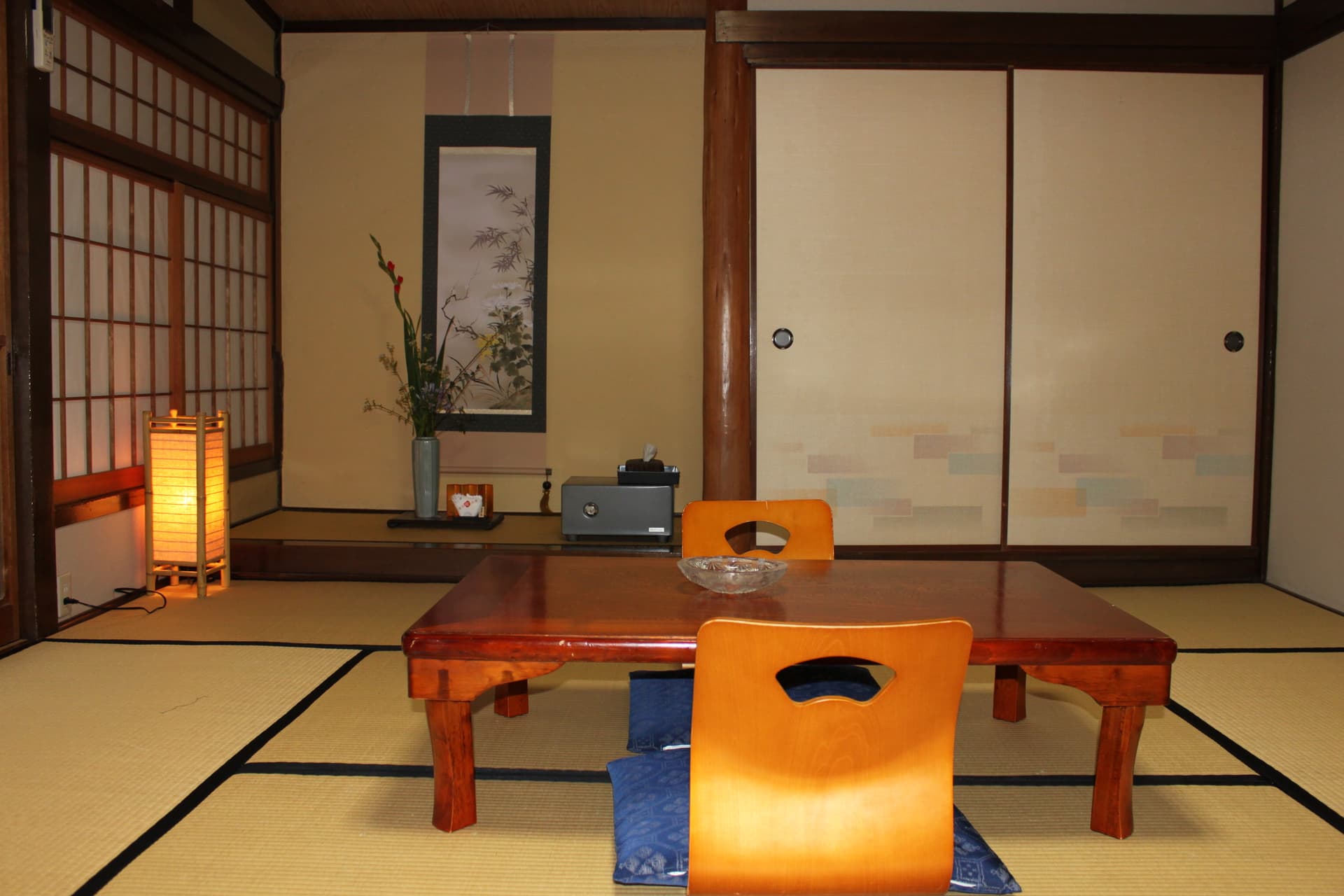 [Bracken] Japanese-style room 8 tatami wide