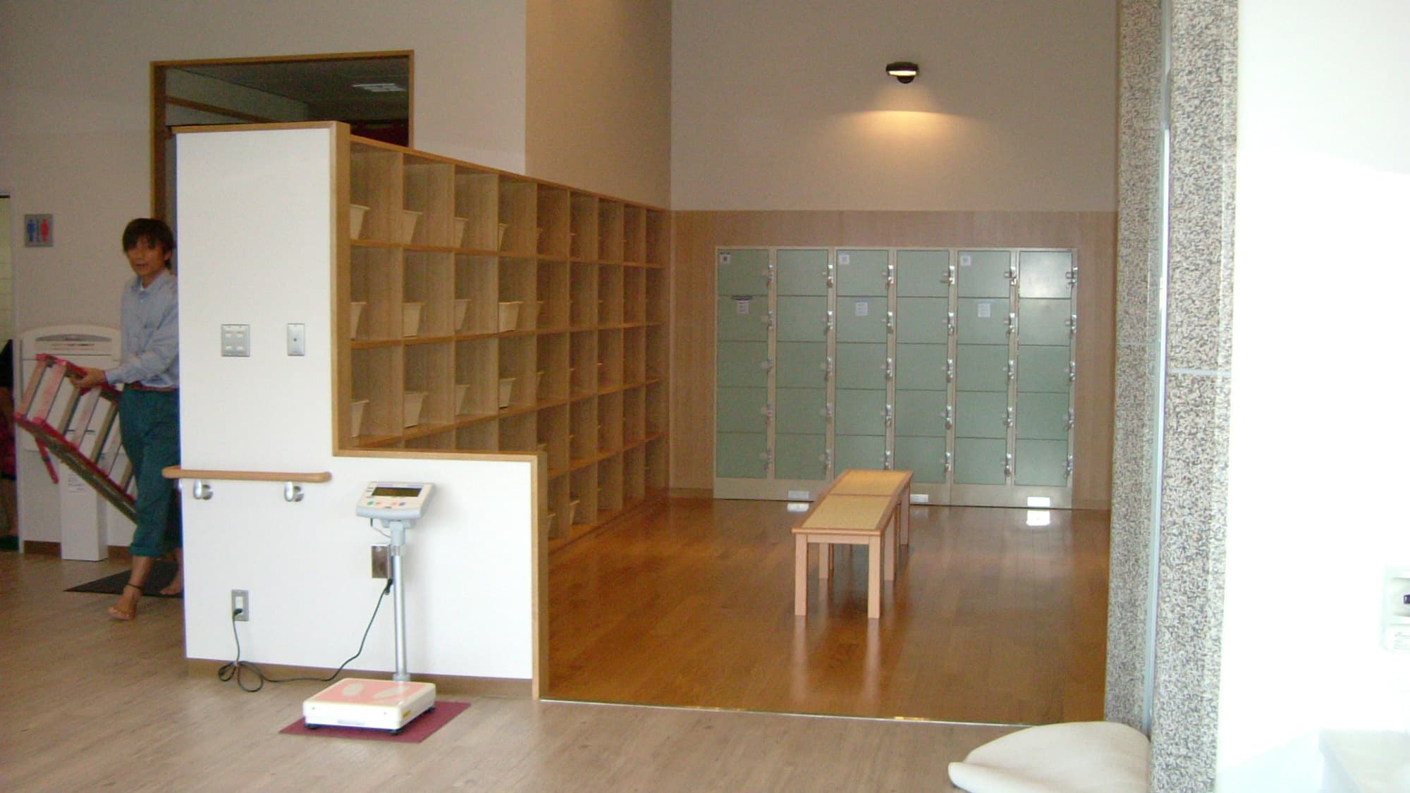 *Hot spring building and changing room