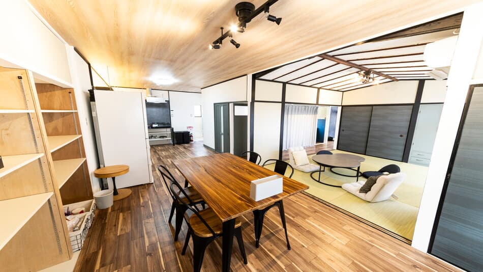 It is spacious enough for 13 people to stay comfortably.
