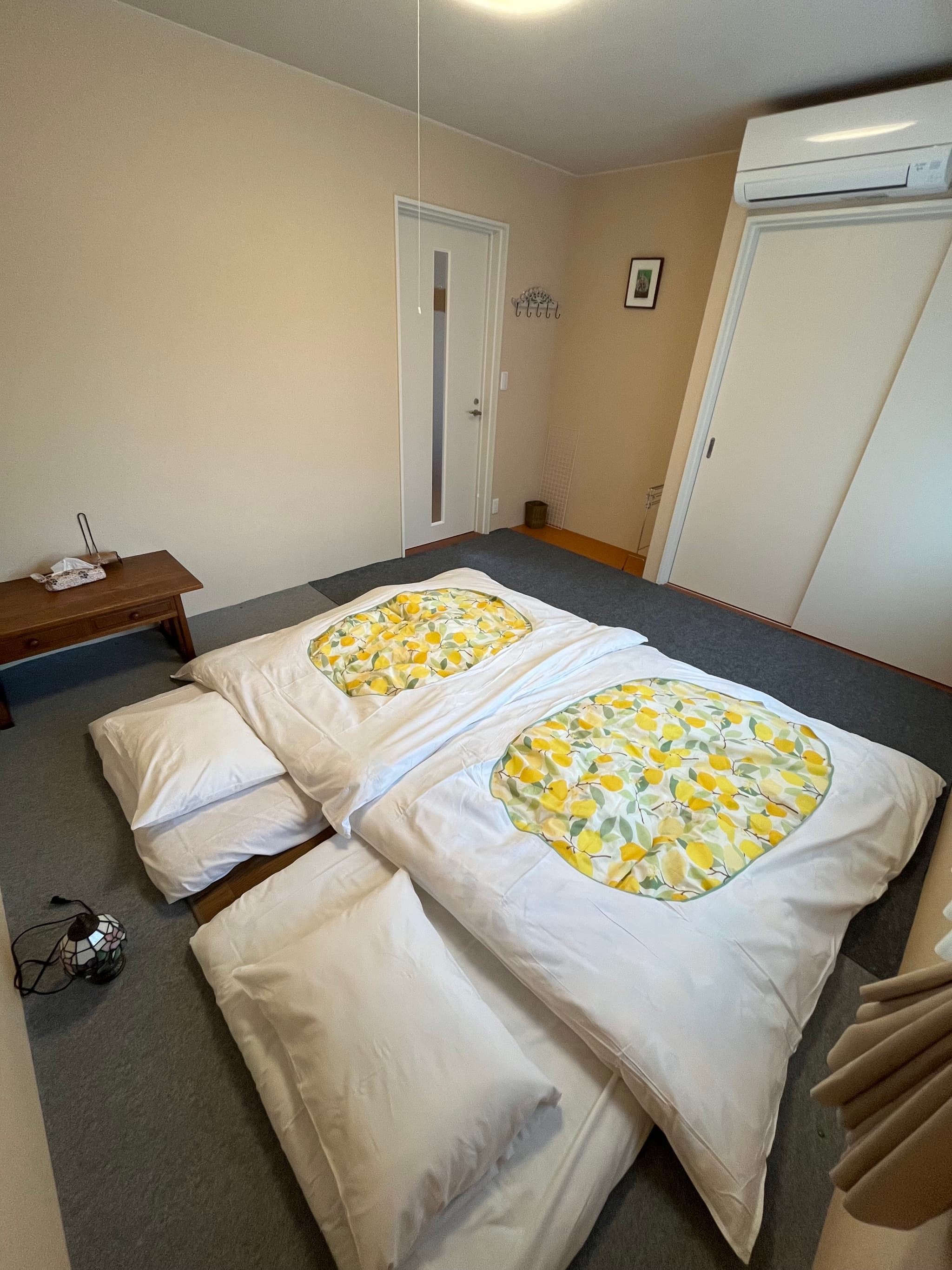 Chrysanthemum Room