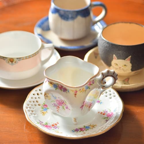 [Lounge] Choose your favorite cup and have a relaxing tea time ♪
