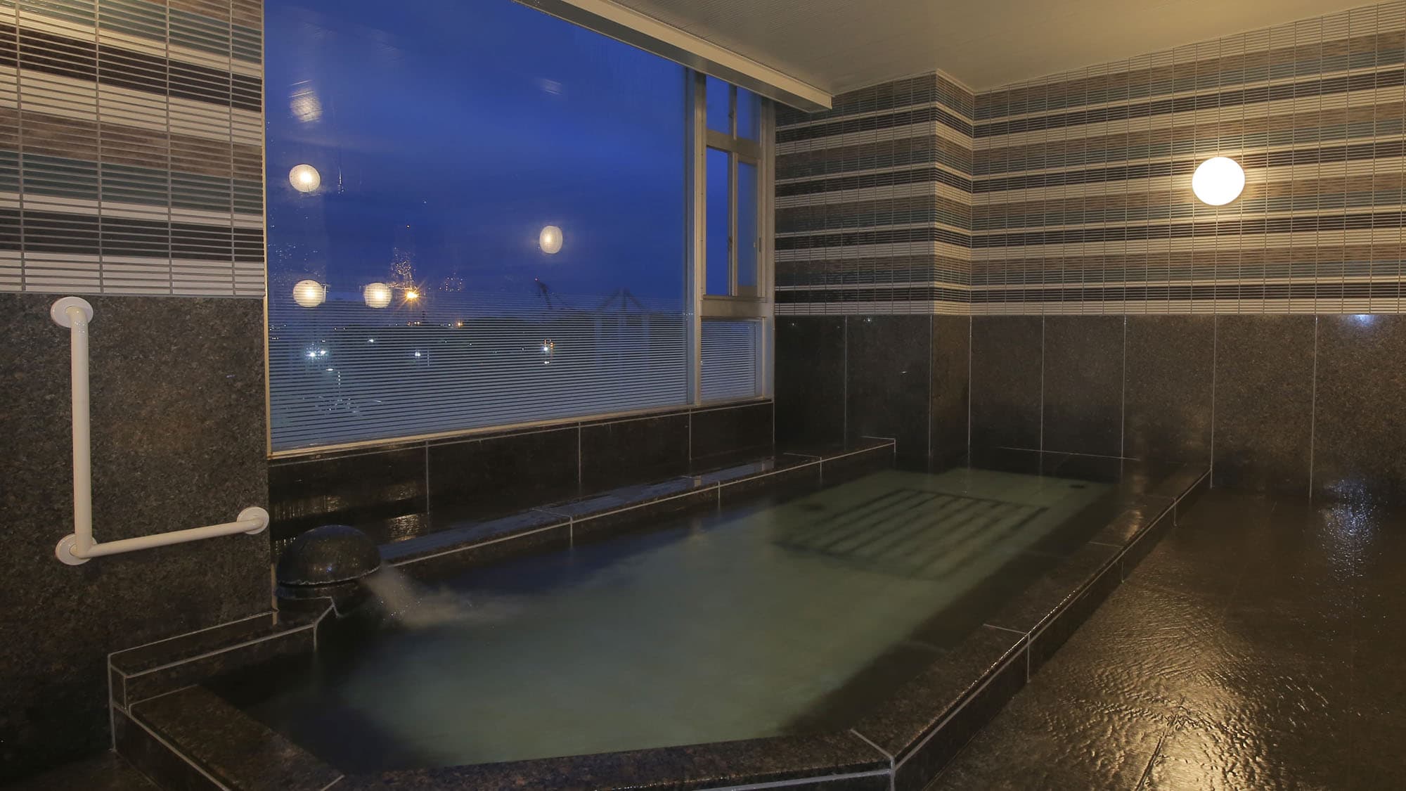 [Kuji Sunpia Hitachi] "Activity hot water" using natural ore medicinal stone Komeiseki