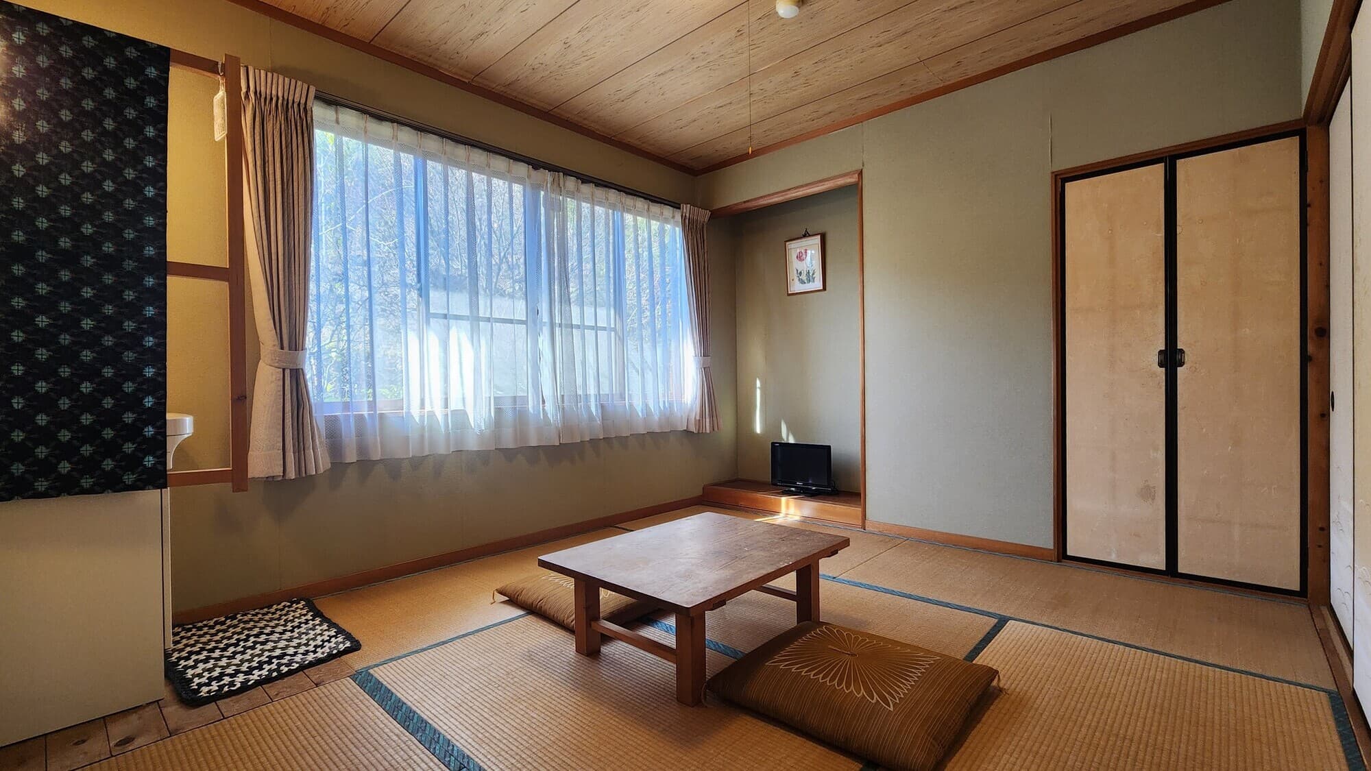 [7.5 tatami mat Japanese-style room]
