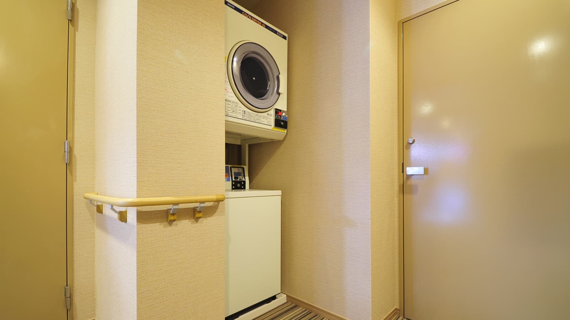 *Coin-operated laundry facilities available in the building/for long-term guests (fees apply)