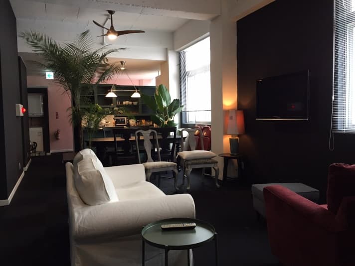 The LANAI HOSTEL