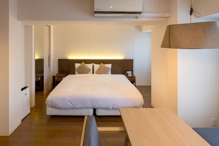 Deluxe King Room