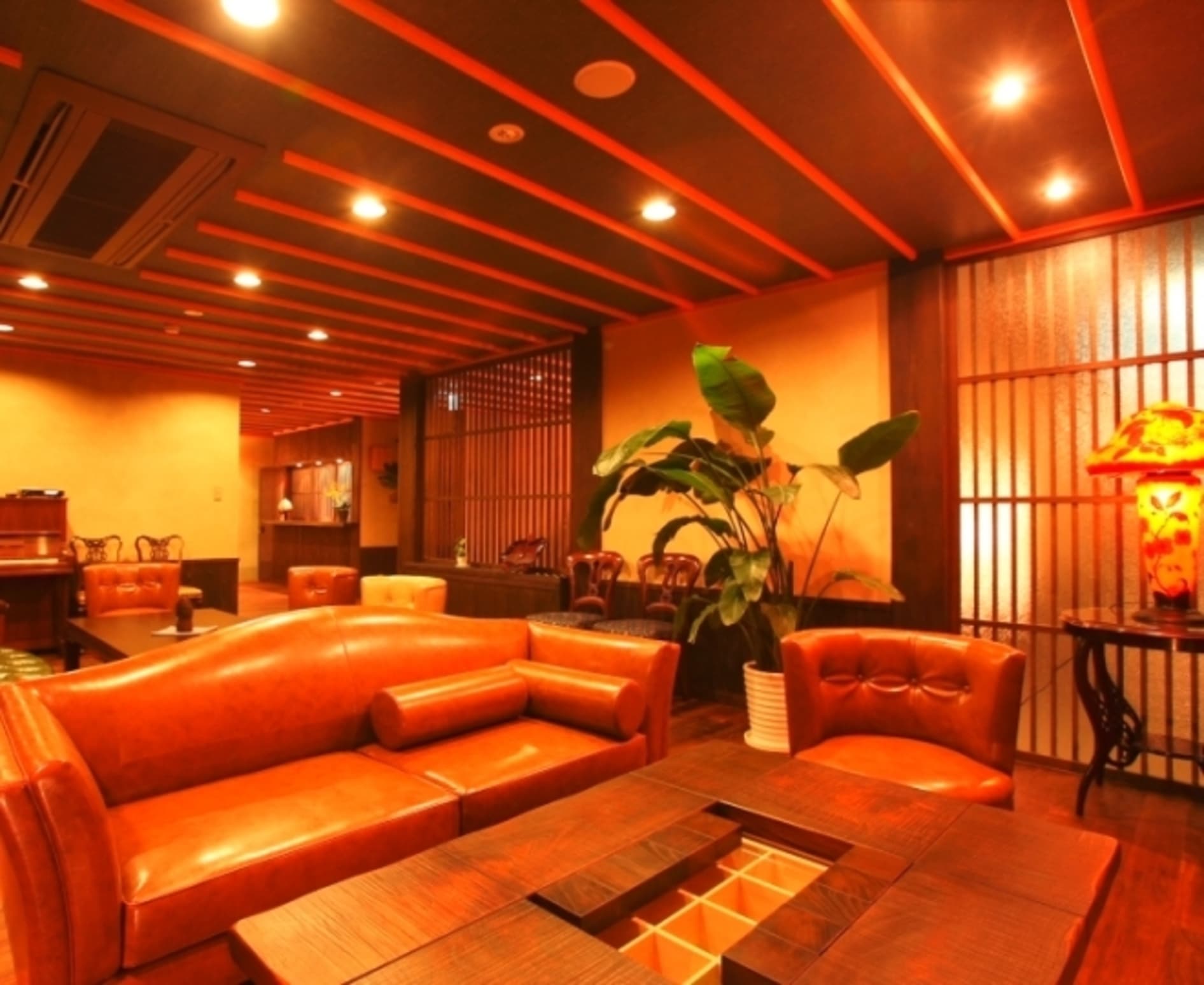 Interior - Lounge
