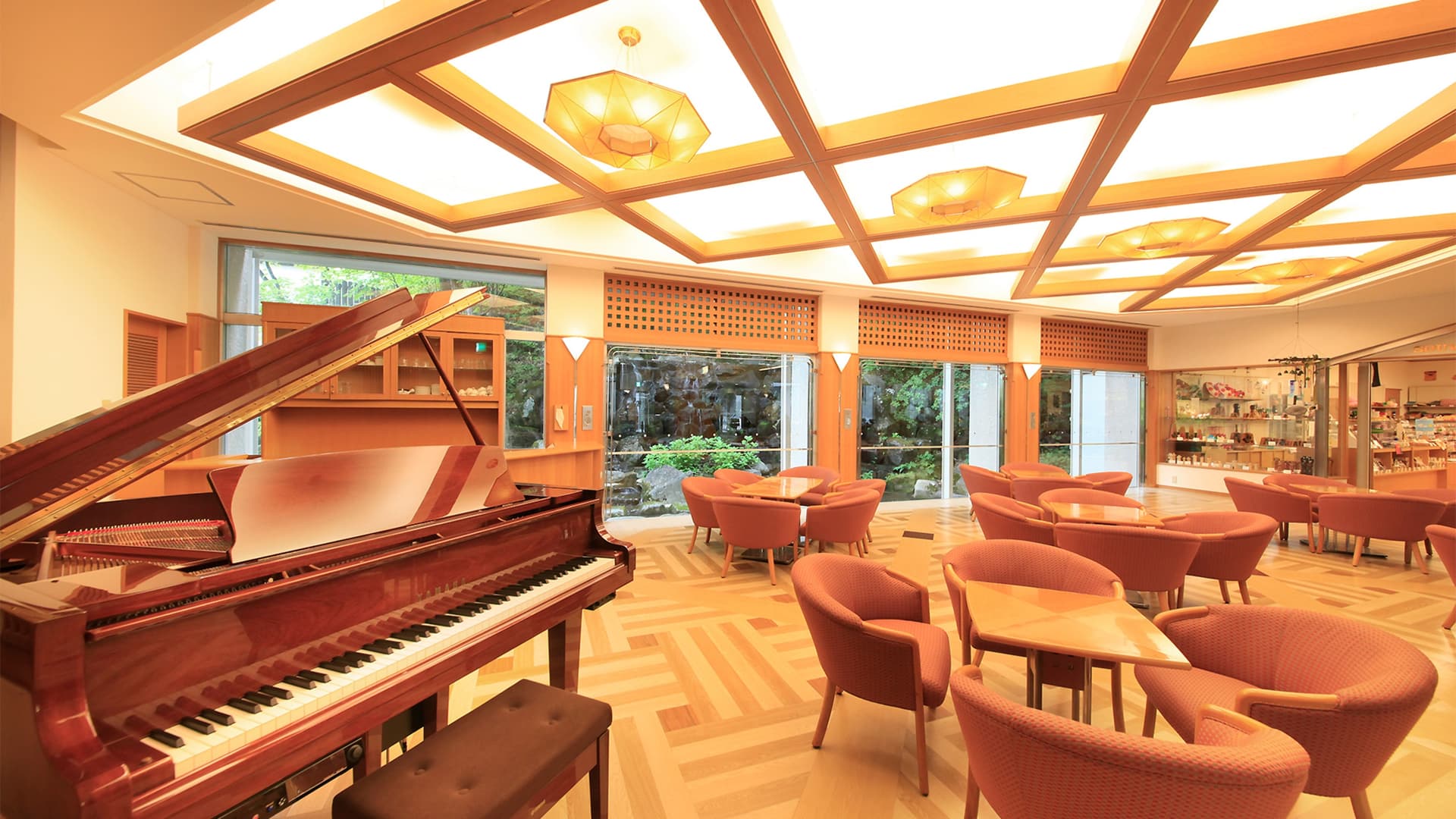 Interior - Lounge
