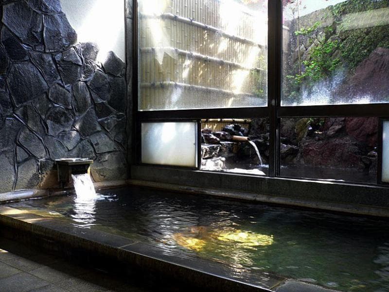 Hot tub