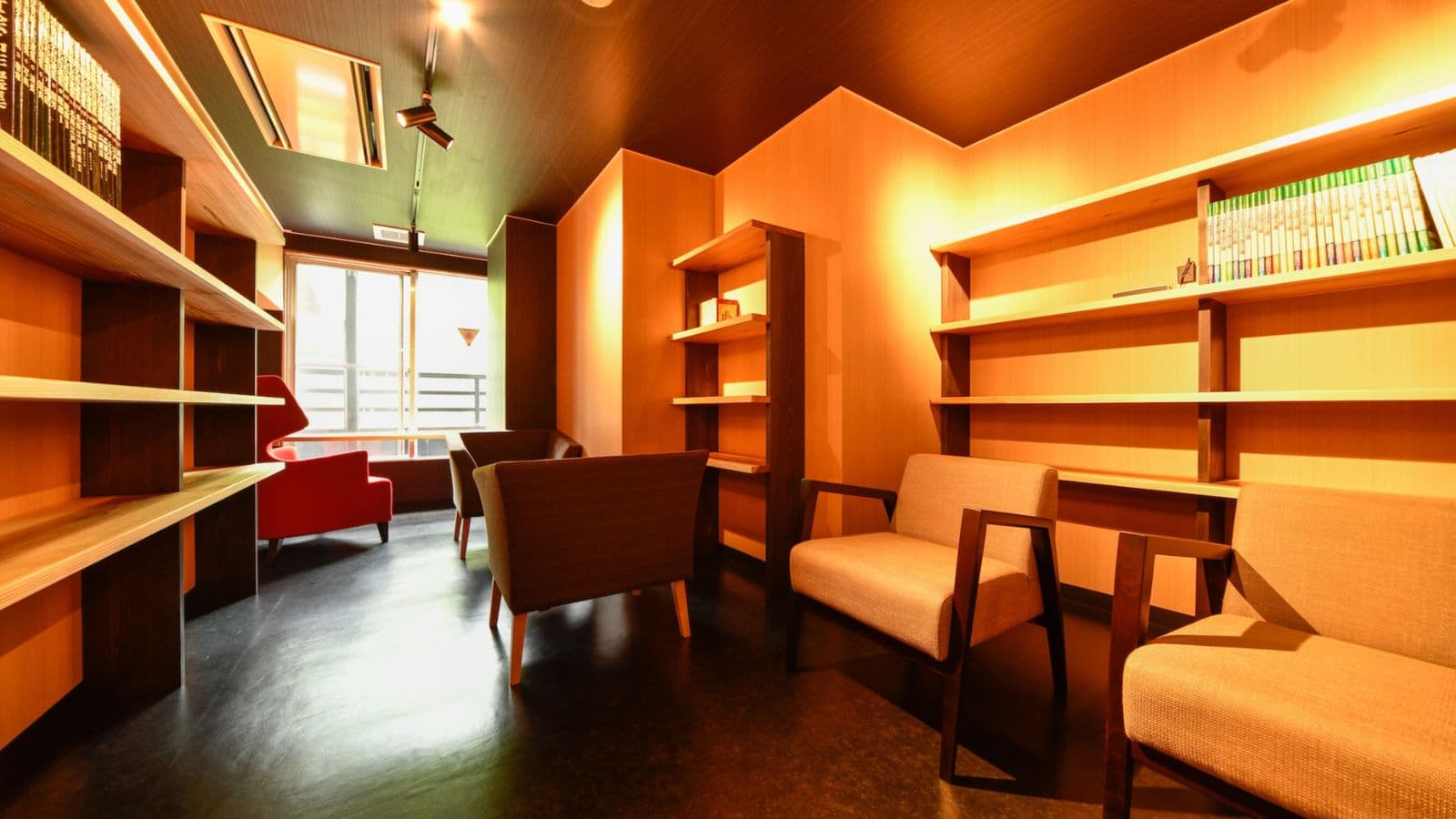 Smoking room on the 5th floor of Building 2, newly built in 2018