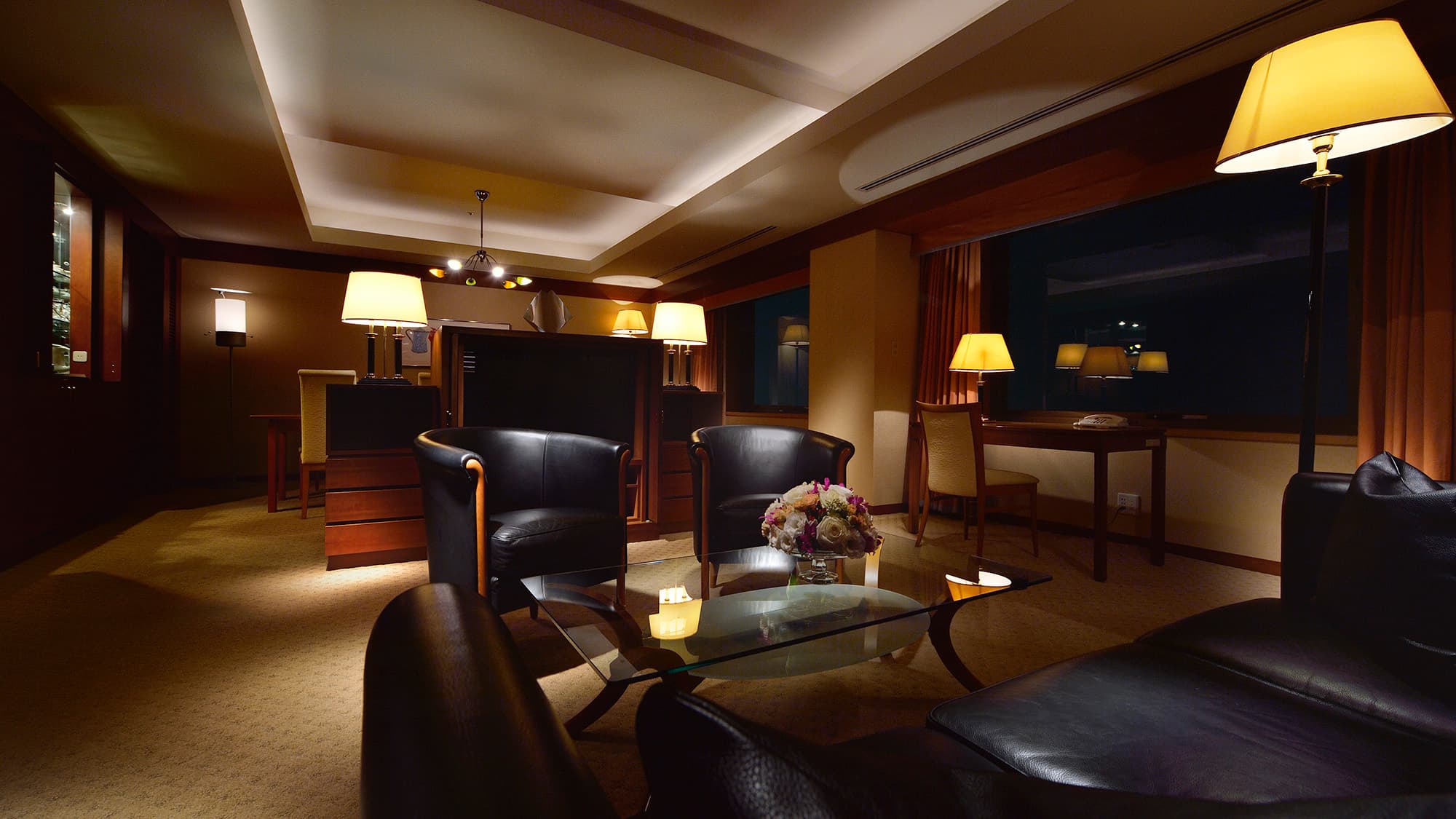 Royal Pines Suite (110㎡) living room