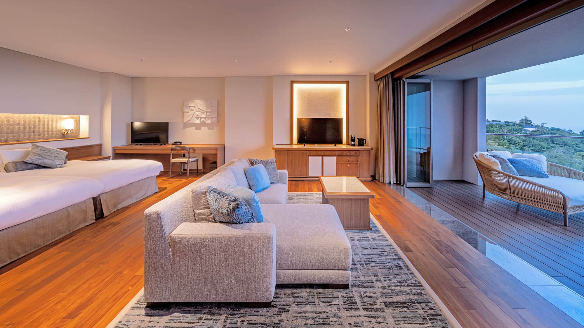 Hot spring open-air premier terrace twin (indoor)