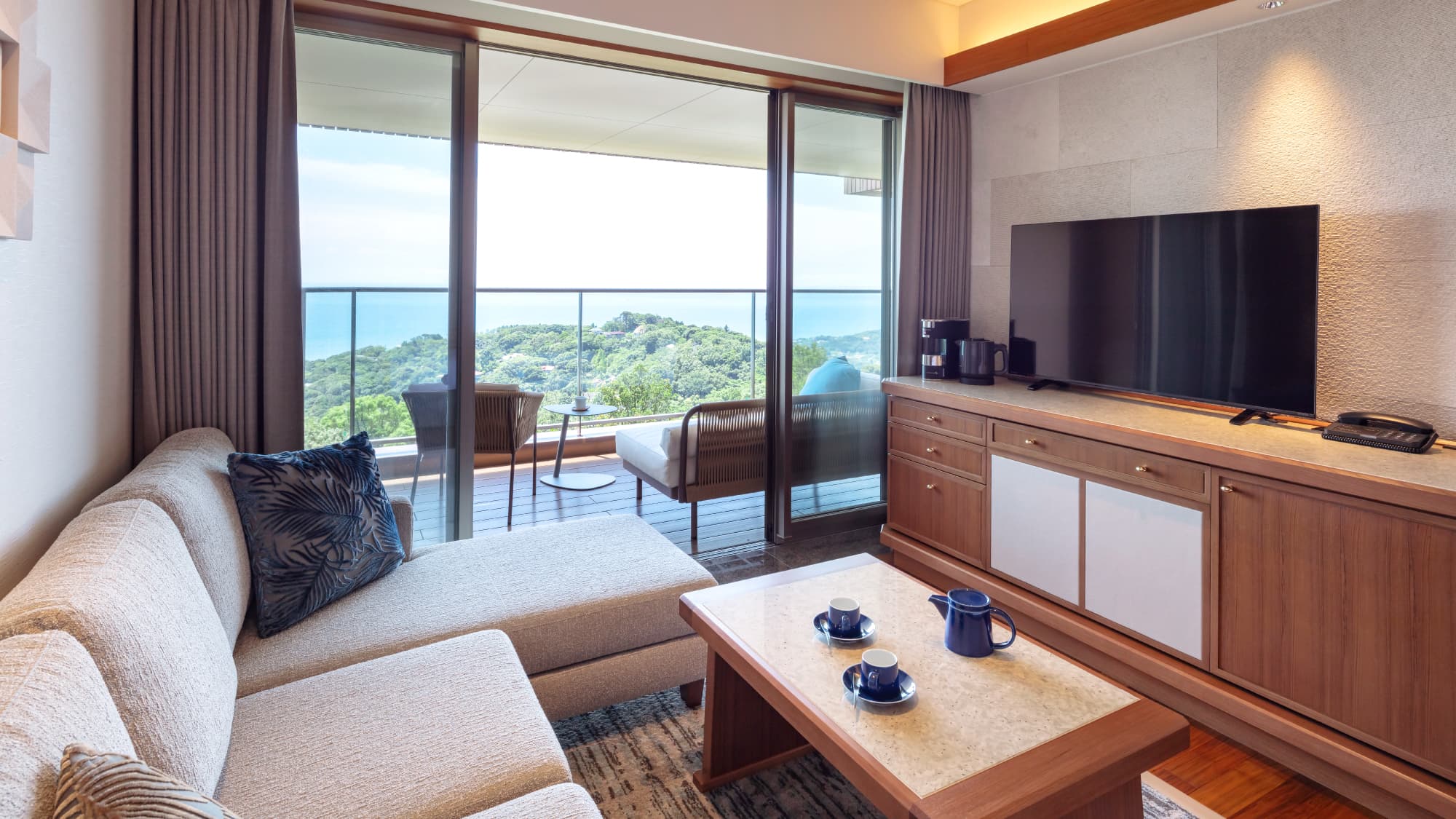 Hot spring open-air deluxe terrace twin B1 (indoor)