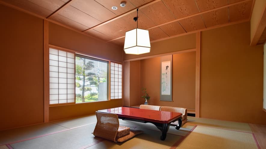 MOMO Suite Room