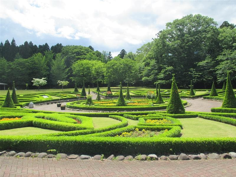 Four Seasons Village Garden