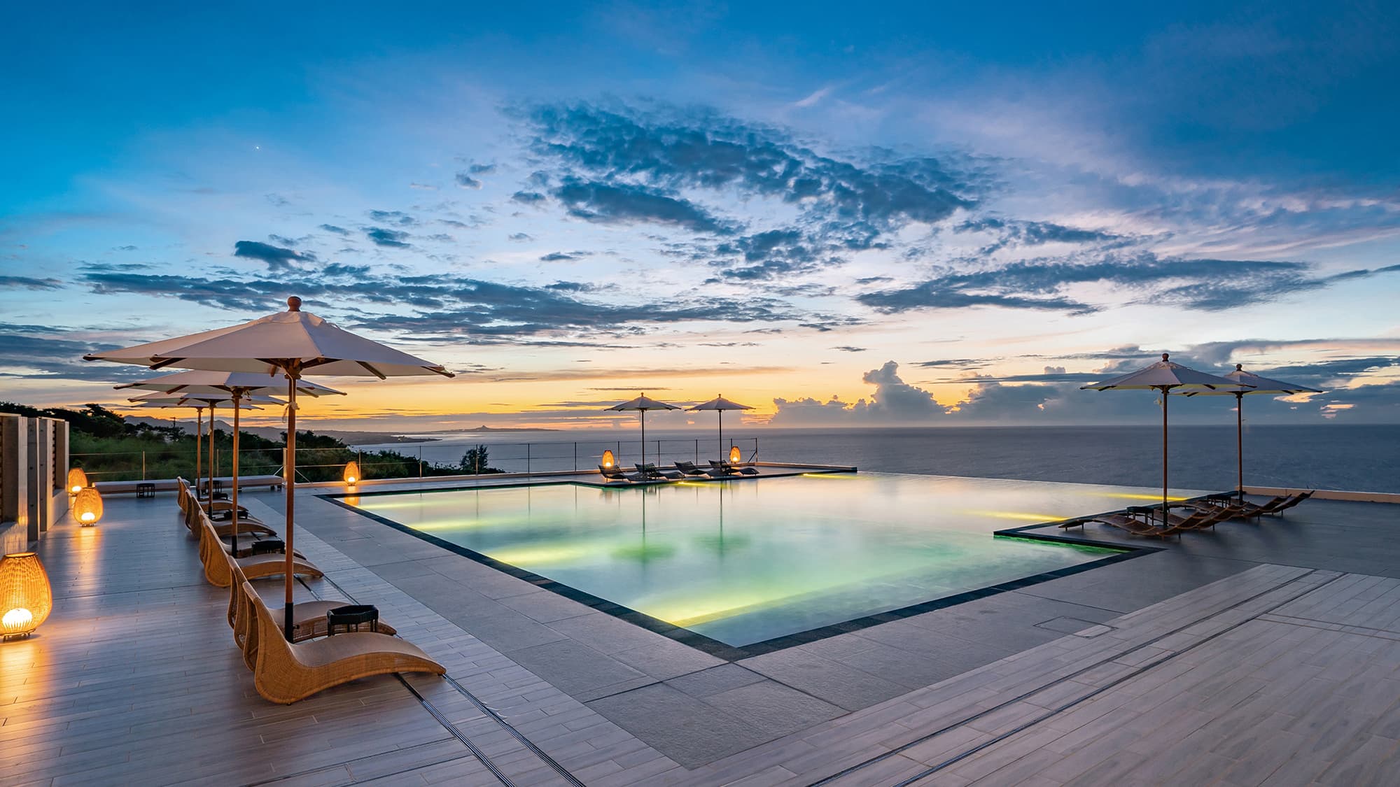 Infinity pool
