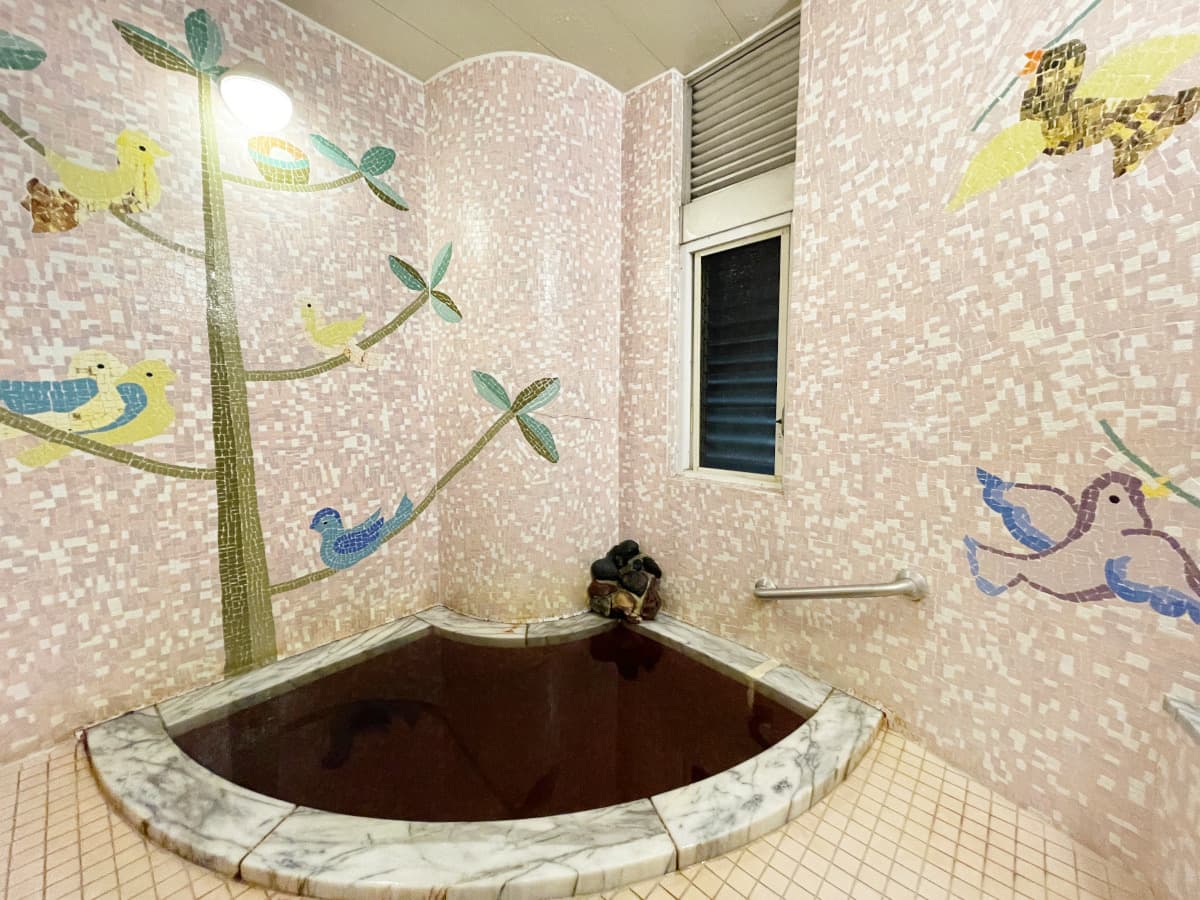 Family bath (small bird)