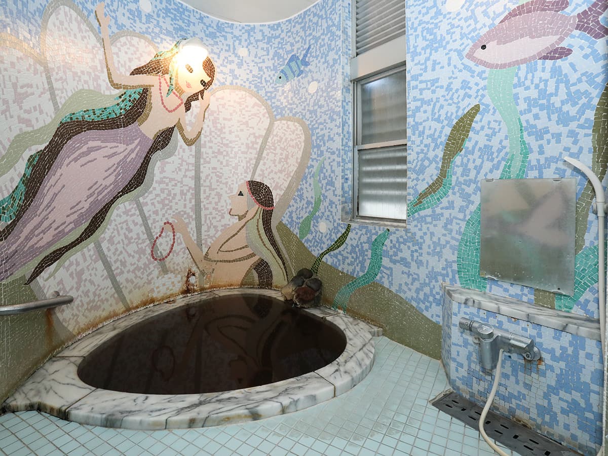 Family bath (mermaid)