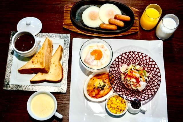Breakfast (Western)