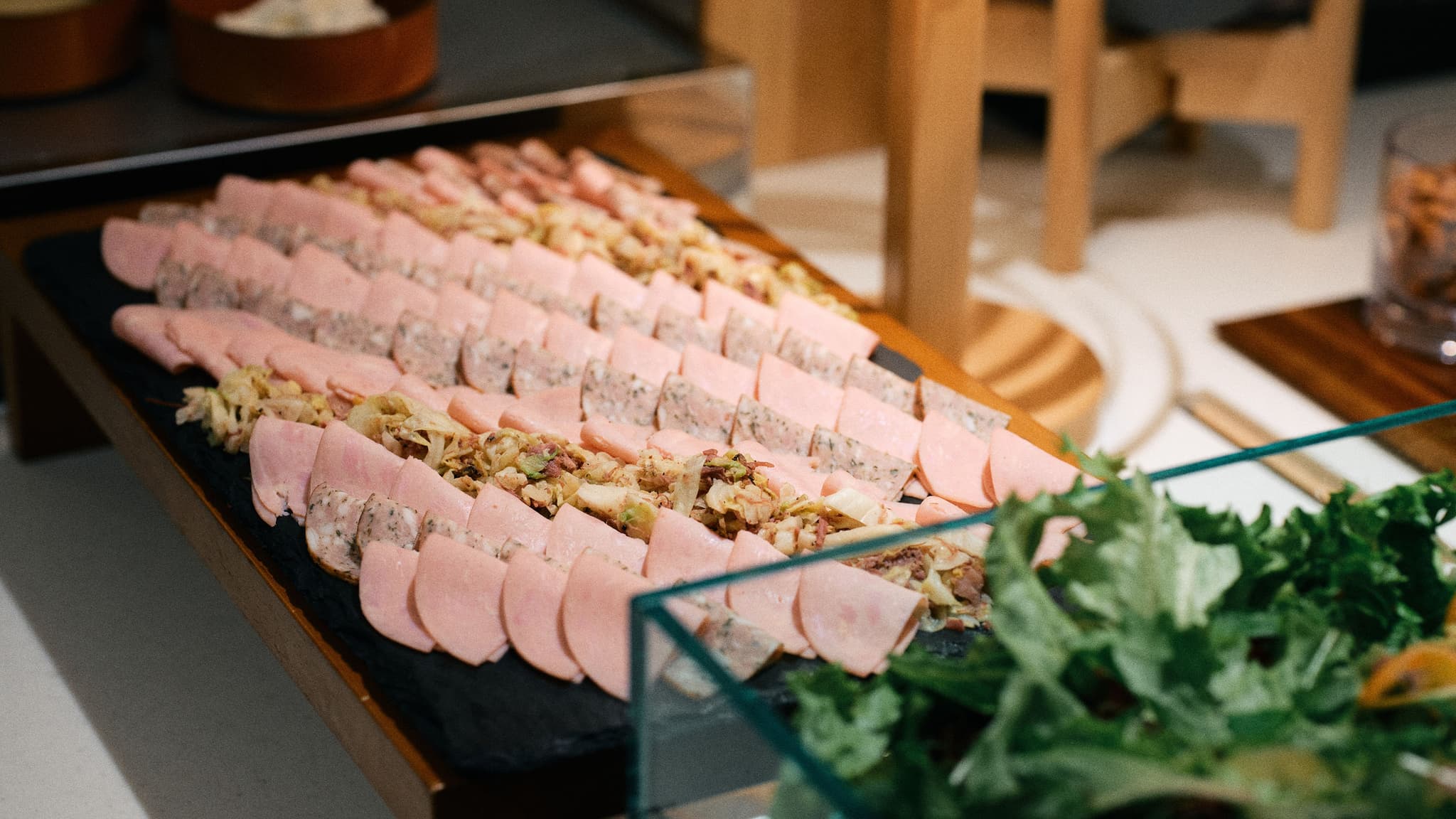 Breakfast buffet | Enjoy a luxurious selection of Hokkaido-produced charcuterie.