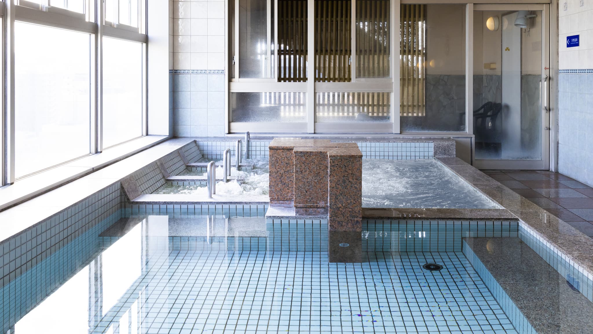 Large bath_1