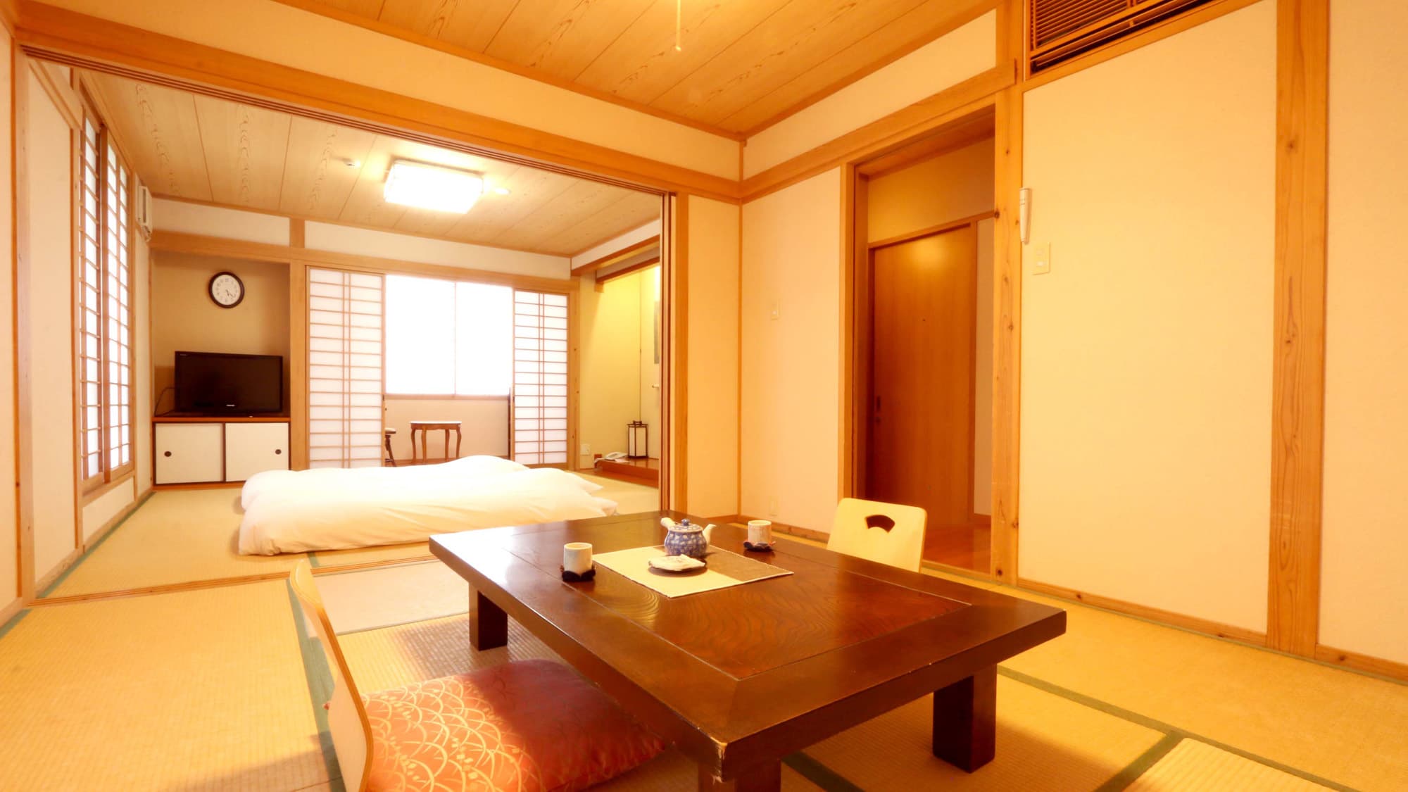 <Example of a Japanese-style room> ~Ginkgo~
