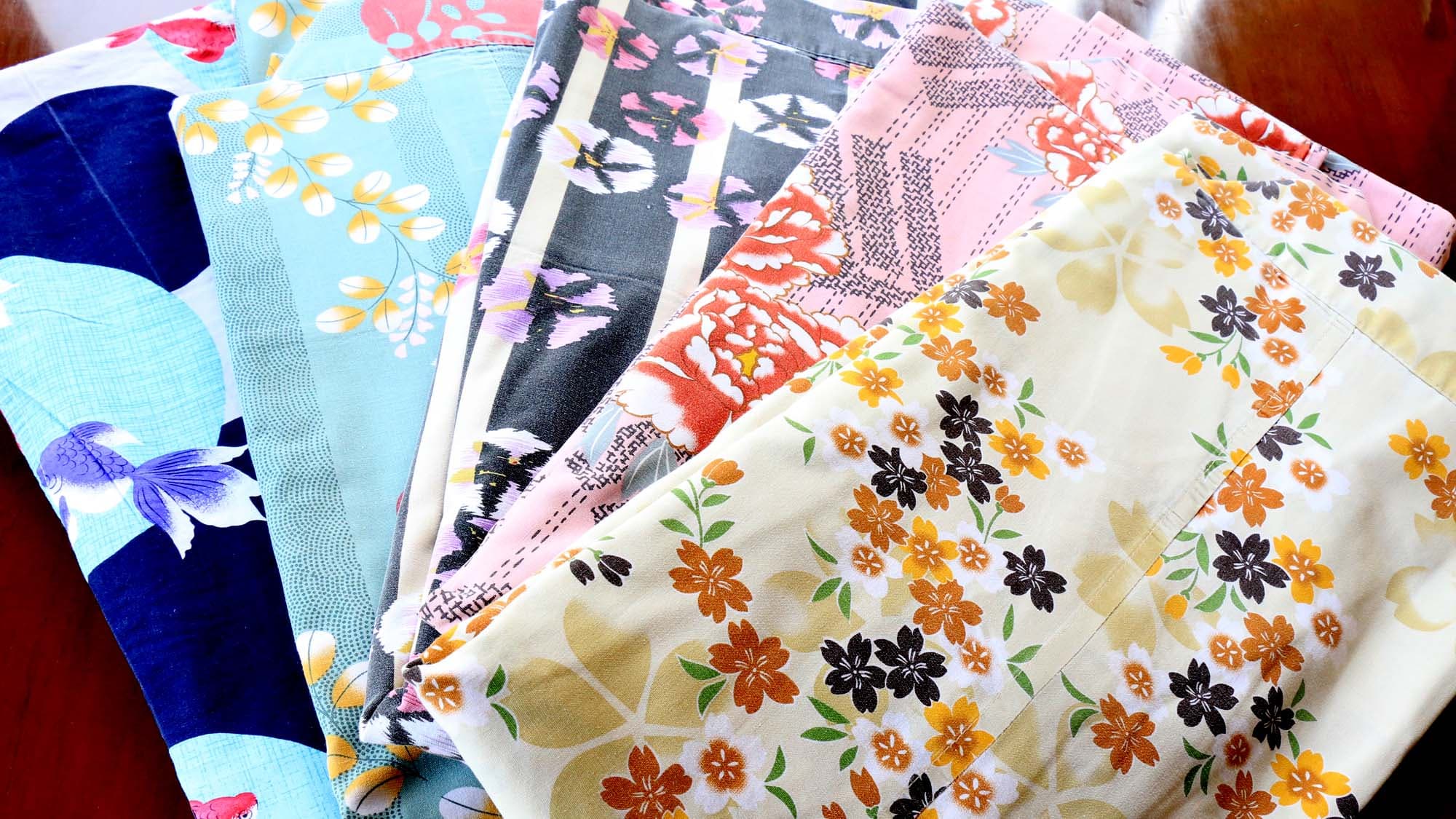 <Colored yukatas available>