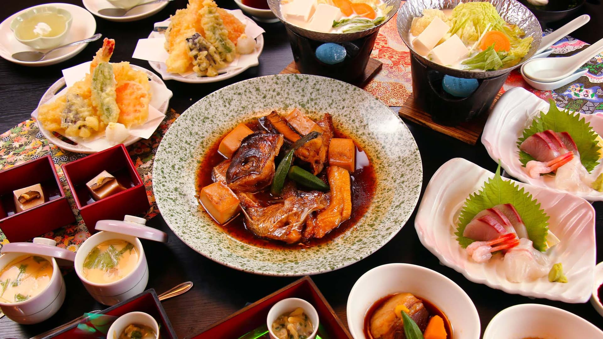 <Seafood Kaiseki> A course where you can enjoy seafood grown in the Bungo Channel, including seasonal sashimi and boiled fish.